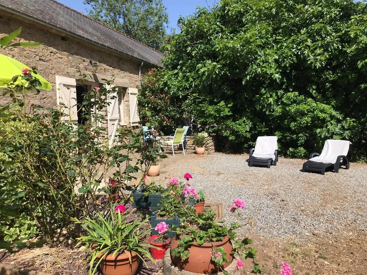 Logement De Charme Calme Assure Rieux  Holiday home Rieux (Morbihan)