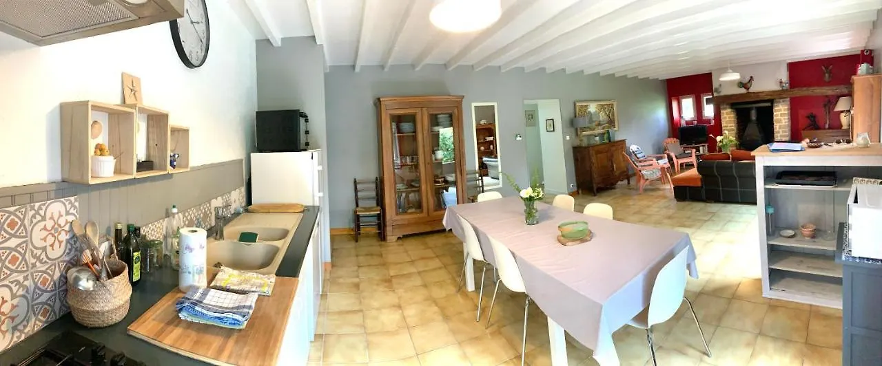 Holiday home Logement De Charme Calme Assure Rieux